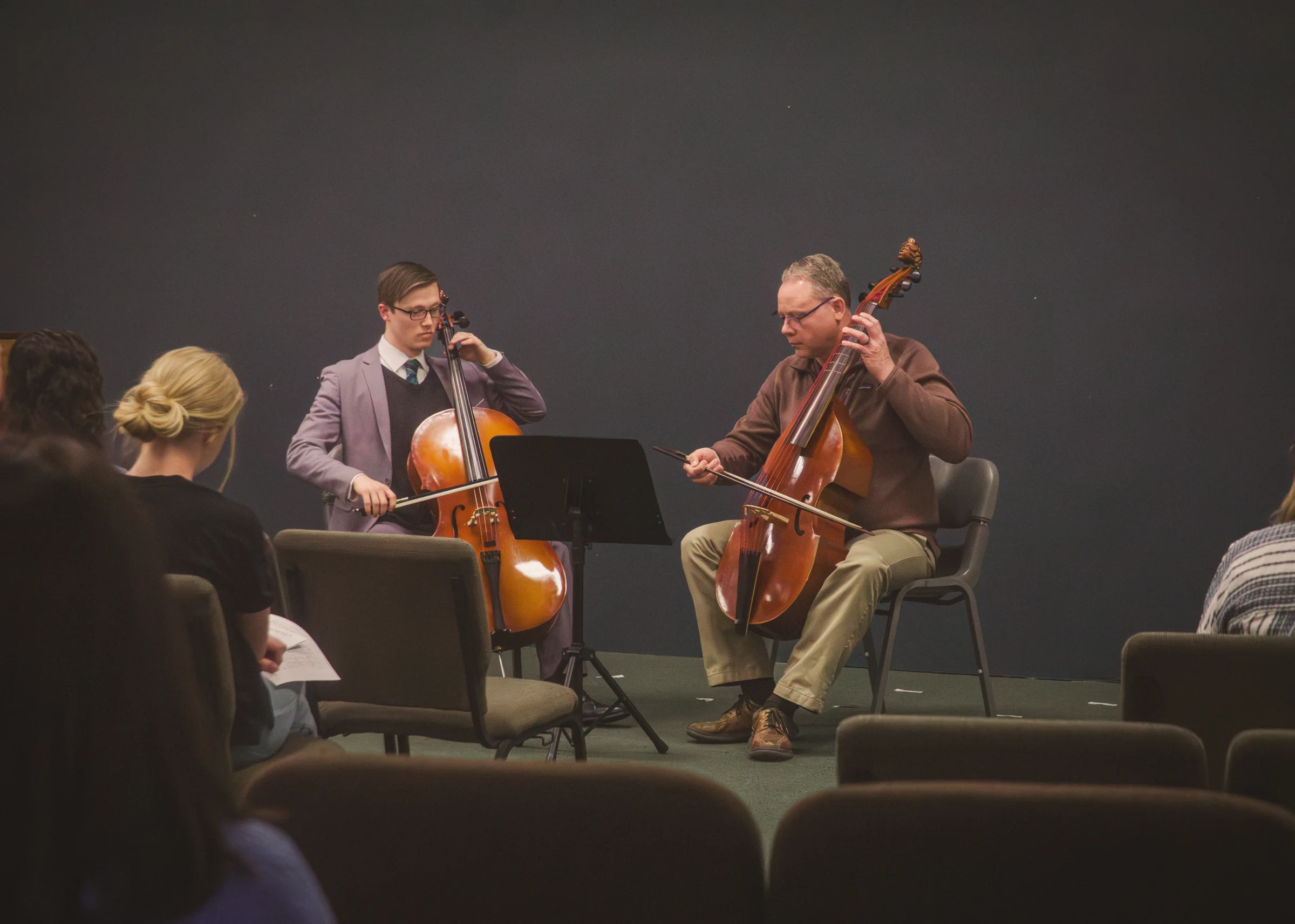 Cello and dagamba instruments