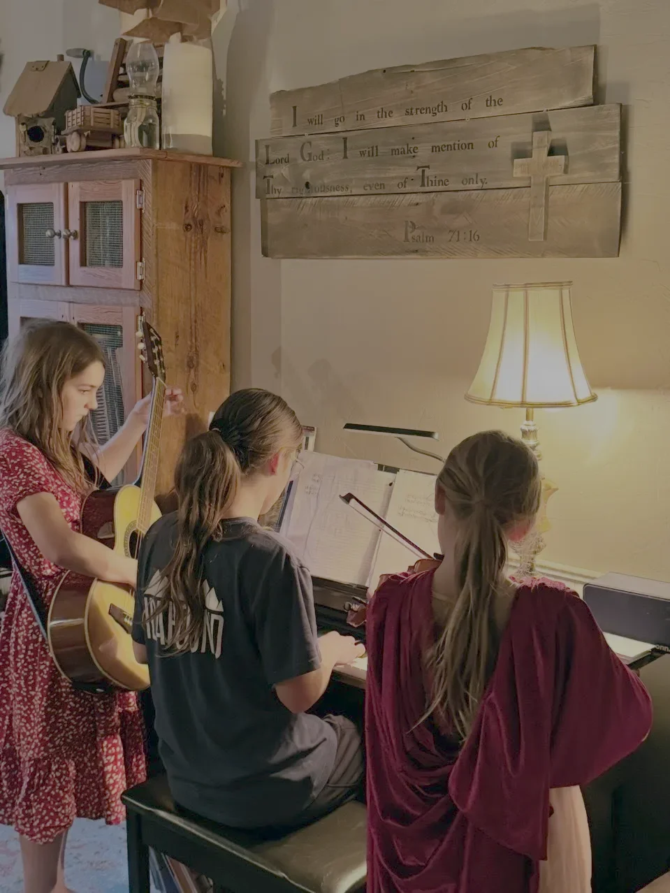 Home instruments display